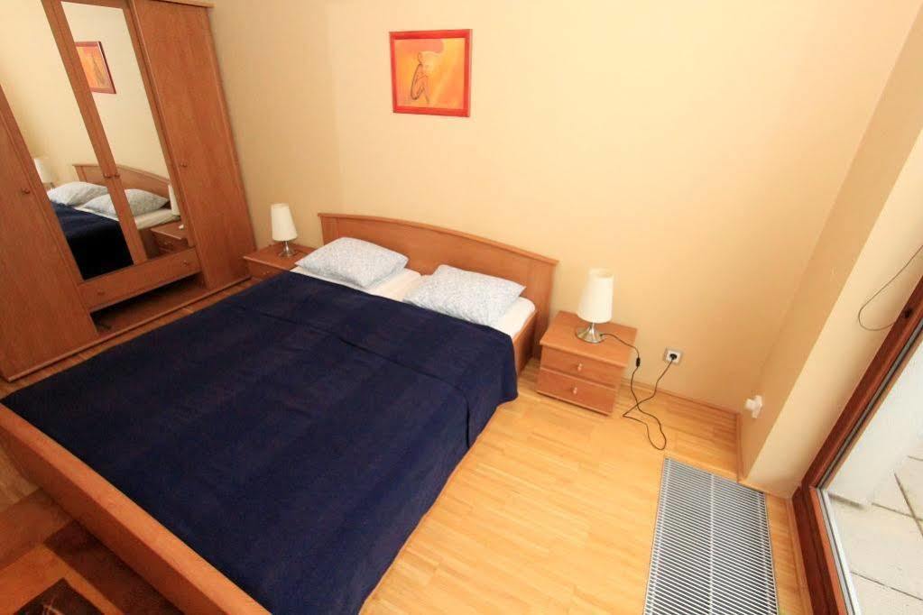 Luxury Apartment River Diamond Residence Prag Exteriör bild