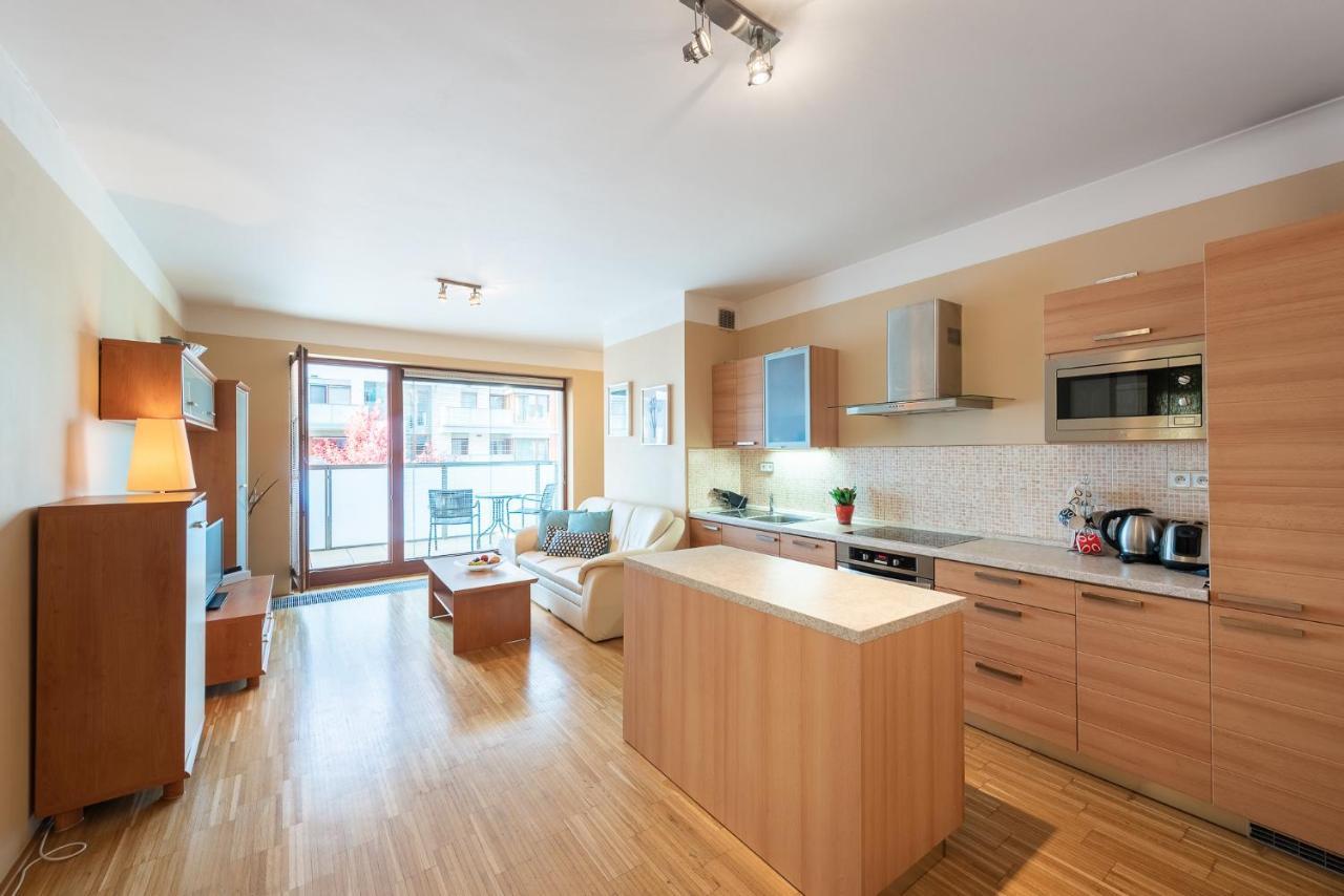 Luxury Apartment River Diamond Residence Prag Exteriör bild