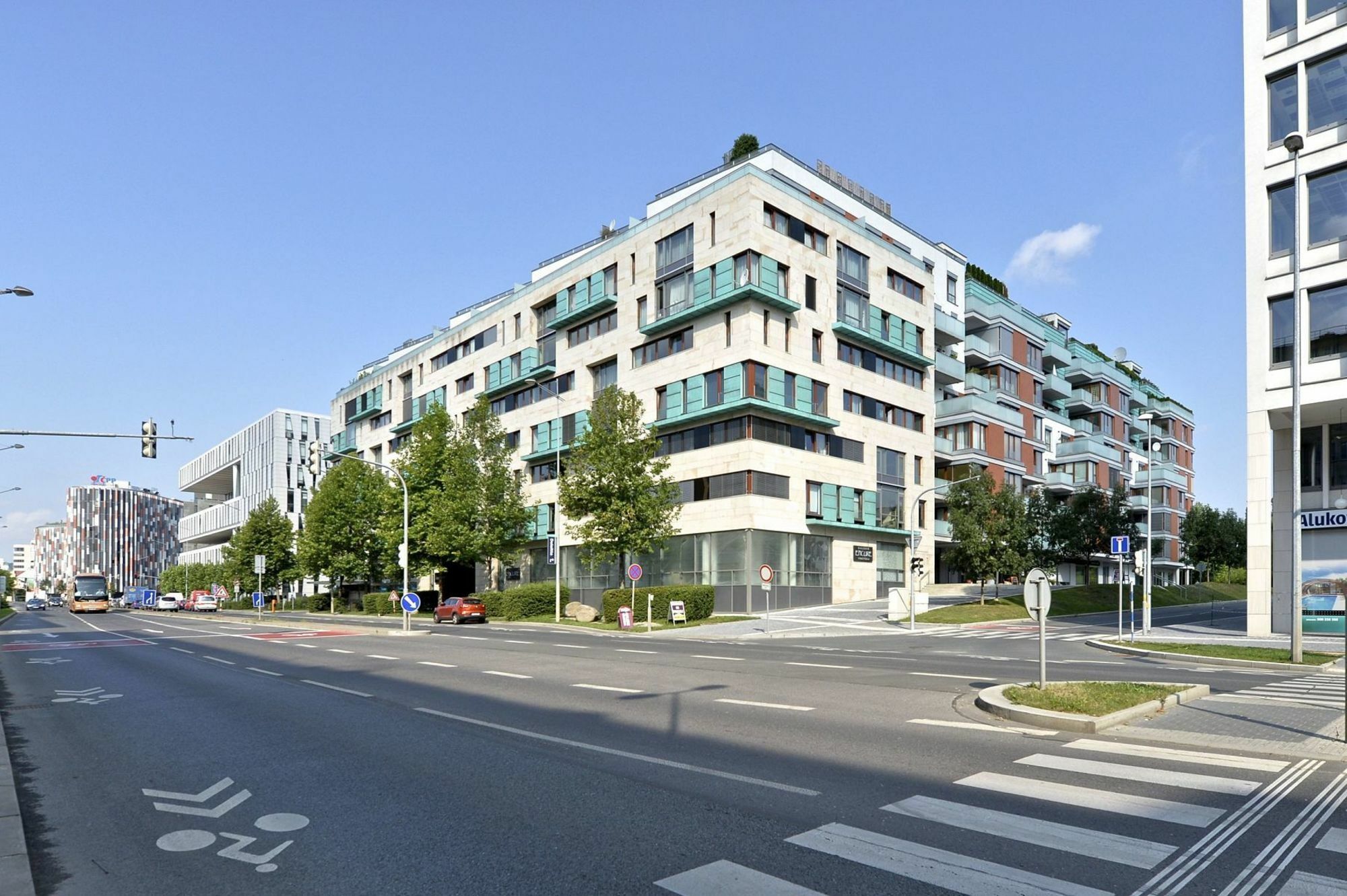 Luxury Apartment River Diamond Residence Prag Exteriör bild